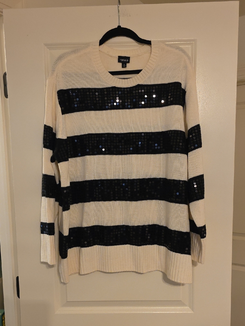 Torrid 2XL Black & Cream Striped Sequin Pullover